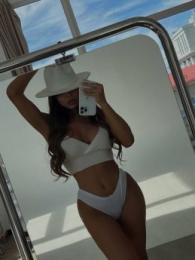 Проститутка Киева Арина, с 2 размером сисек