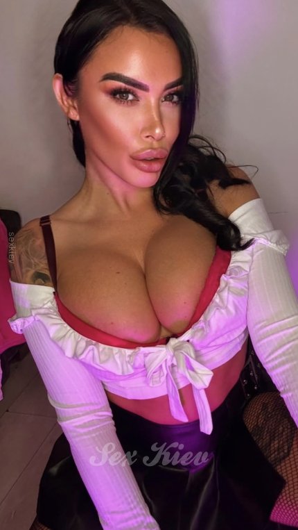 Проститутка Киева Маша НЕ САЛОН, шлюха за 12000 грн в час