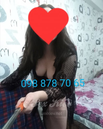 Проститутка Киева Ира , шлюха за 1000 грн в час