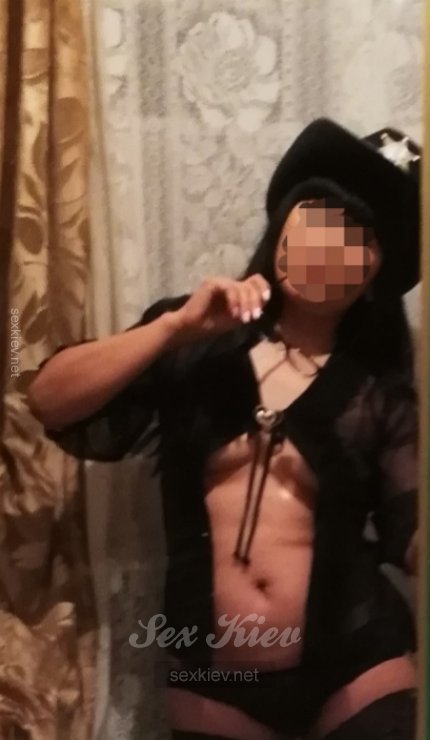 Проститутка Киева Зарa, с 2 размером сисек