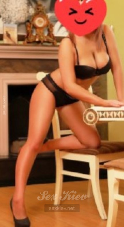 Проститутка Киева Ирина, шлюха за 2000 грн в час