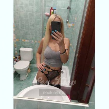 Проститутка Киева  Алина, снять за 2500 грн