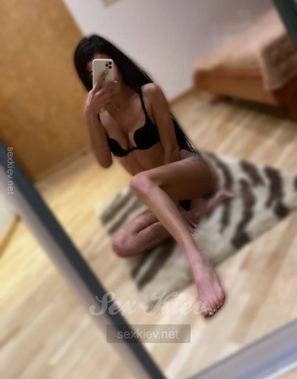 Проститутка Киева Дина, секс с 01:00 до 01:00