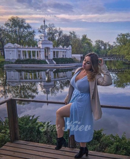Проститутка Киева Кто ЗААНАЛИТ.ПОПКУ, снять за 3000 грн