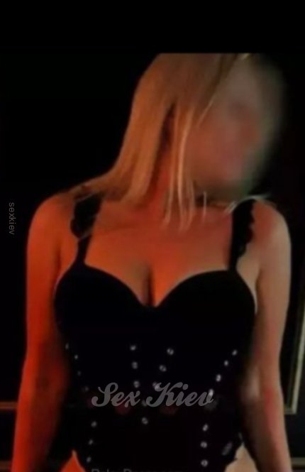 Проститутка Киева Кристина, интим услуги без доплат к 1000 грн