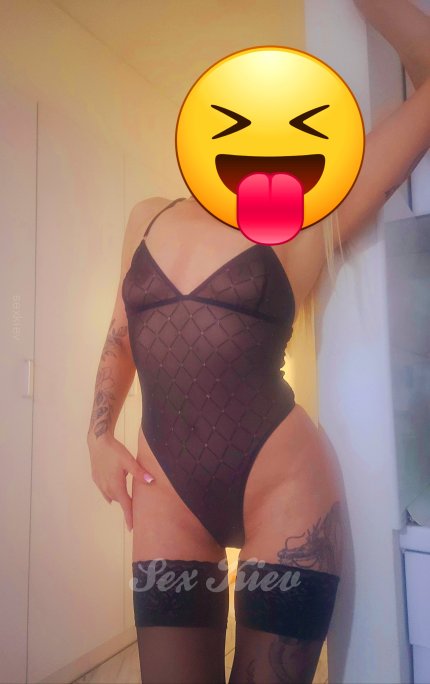 Проститутка Киева Юля, с 2 размером сисек