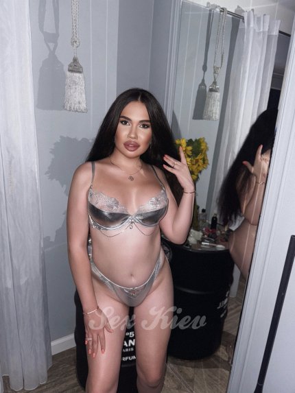 Проститутка Киева Сашенька, ей 23 года