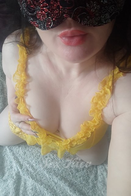 Проститутка Киева Kira, интим услуги без доплат к 2000 грн