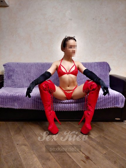 Проститутка Киева Лиза, шлюха за 4000 грн в час