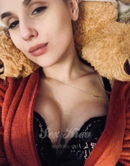 Проститутка Киева Аделина , снять за 1200 грн
