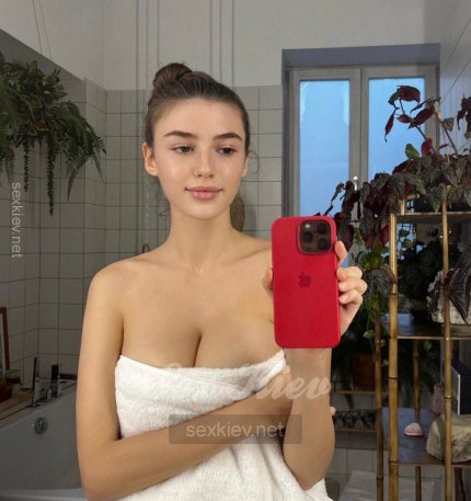 Проститутка Киева Алина, с 4 размером сисек