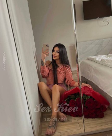 Проститутка Киева Вика, ей 20 лет