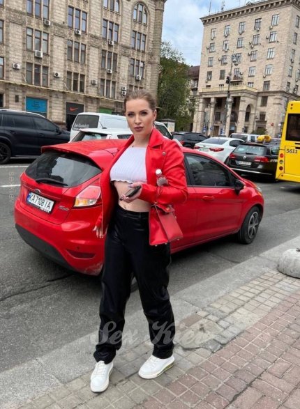 Проститутка Киева Алина, с 2 размером сисек
