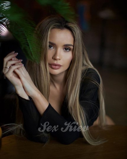 Проститутка Киева Элина, ей 19 лет