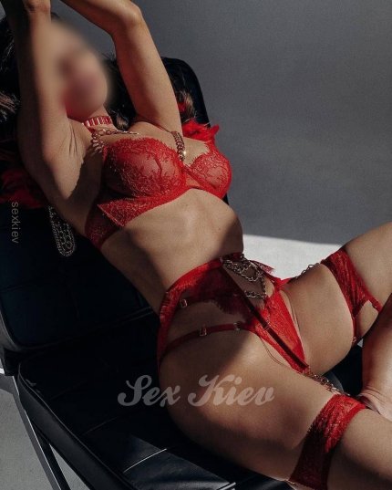 Проститутка Киева Карина, снять за 4100 грн