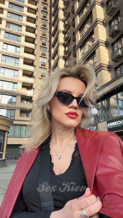 Проститутка Киева Монро, снять за 6500 грн