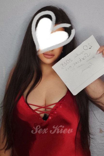 Проститутка Киева КАРИНА, снять за 2000 грн