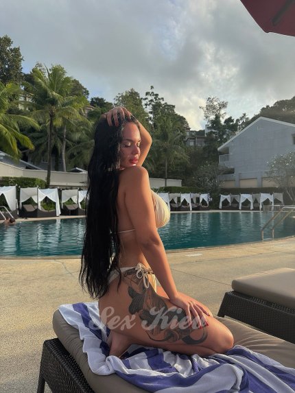 Проститутка Киева Марина, с 4 размером сисек