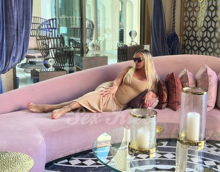 Проститутка Киева Рената, индивидуалка за 3000 грн