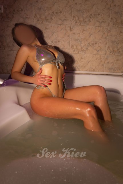 Проститутка Киева Каролина, ей 18 лет