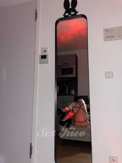 Проститутка Киева Ариана, секс с 01:00 до 01:00