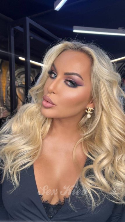 Проститутка Киева Рената, ей 30 лет