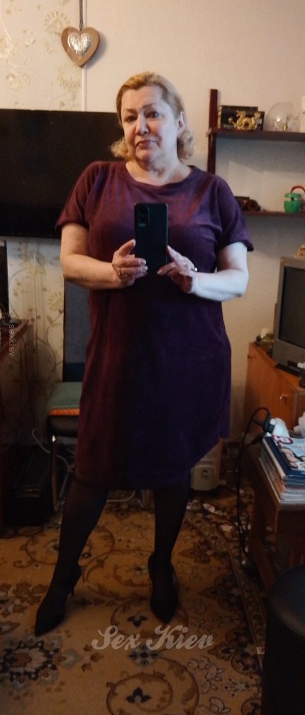 Проститутка Киева Римма, ей 38 лет