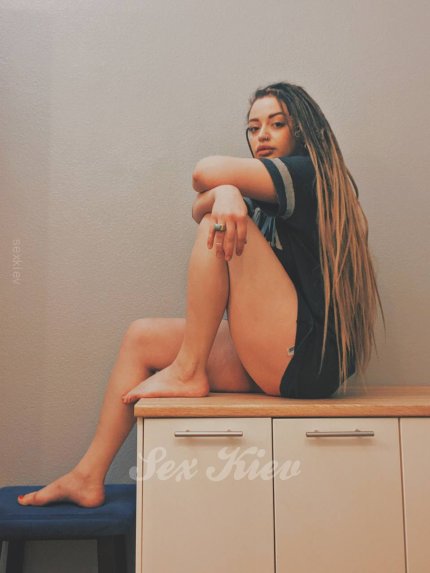 Проститутка Киева Эмма, ей 32 года