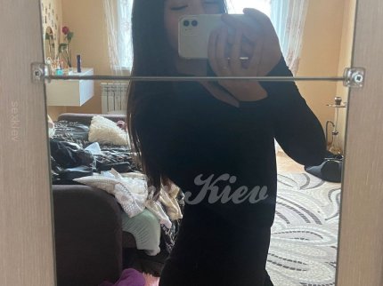 Проститутка Киева Карина, с 1 размером сисек