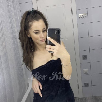 Проститутка Киева Вікуся, снять за 3000 грн