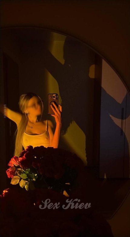Проститутка Киева Амелия, ей 18 лет