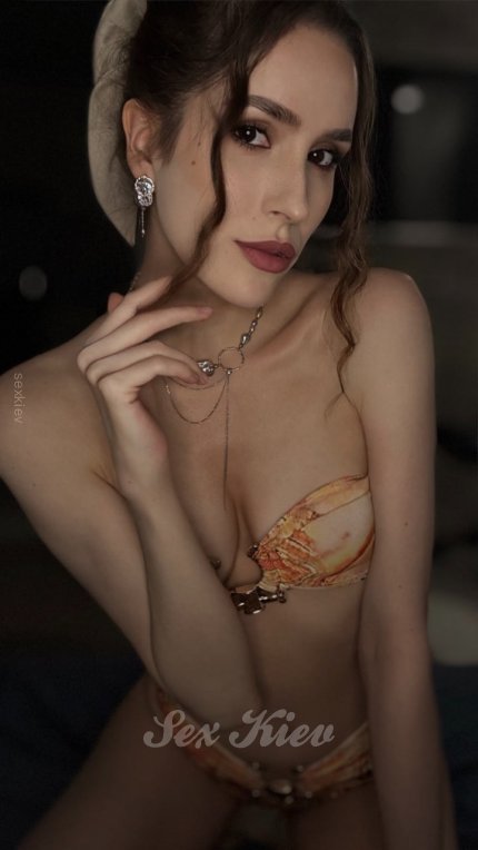 Проститутка Киева Иванка, секс с 01:00 до 01:00
