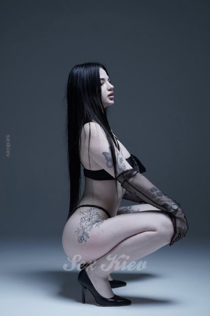 Проститутка Киева  Нелли, с 2 размером сисек