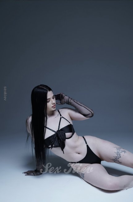 Проститутка Киева  Нелли, шлюха за 7000 грн в час