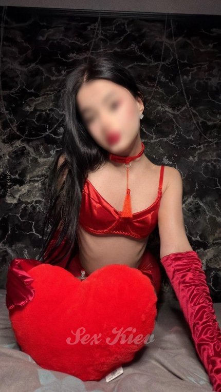 Проститутка Киева Арина, звонить по телефону +38 (093) 353-93-..