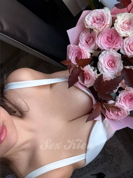 Проститутка Киева   Лиза Инди, ей 18 лет