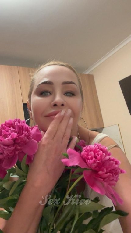 Проститутка Киева СВЕТИК, снять за 2000 грн