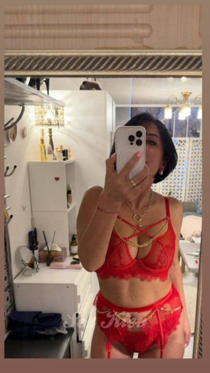 Проститутка Киева ЛИЯ, шлюха за 2500 грн в час